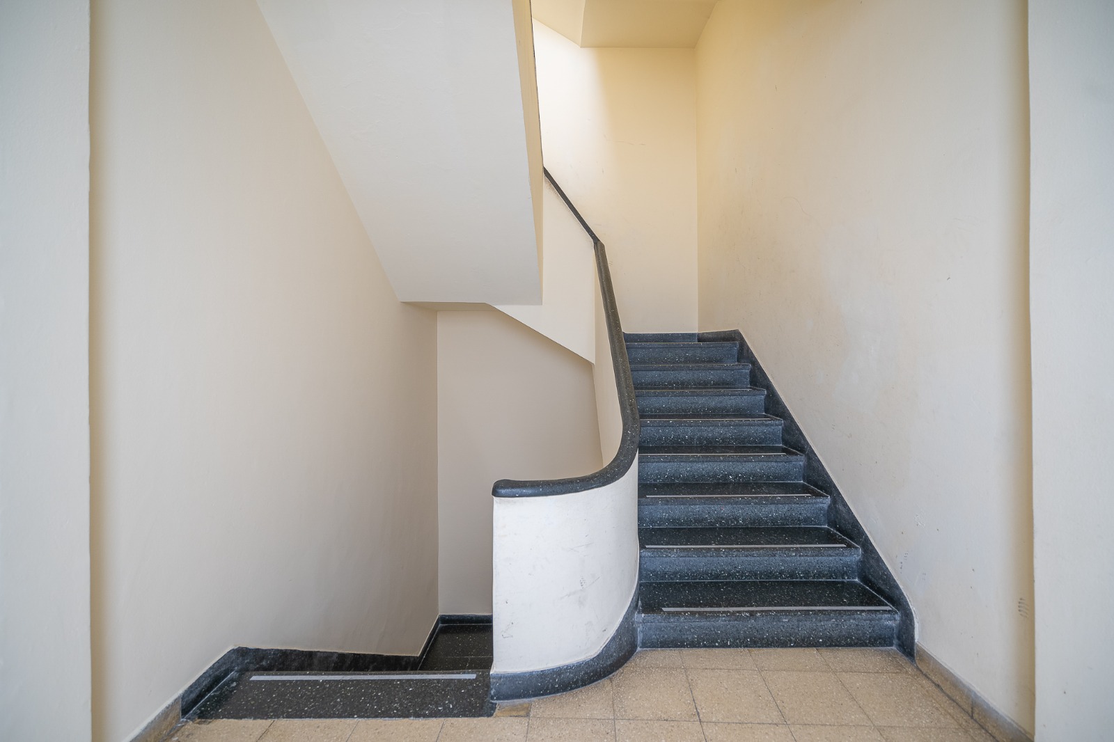 WhatsApp Image 2026-04-04 at 16.30.50 (1)